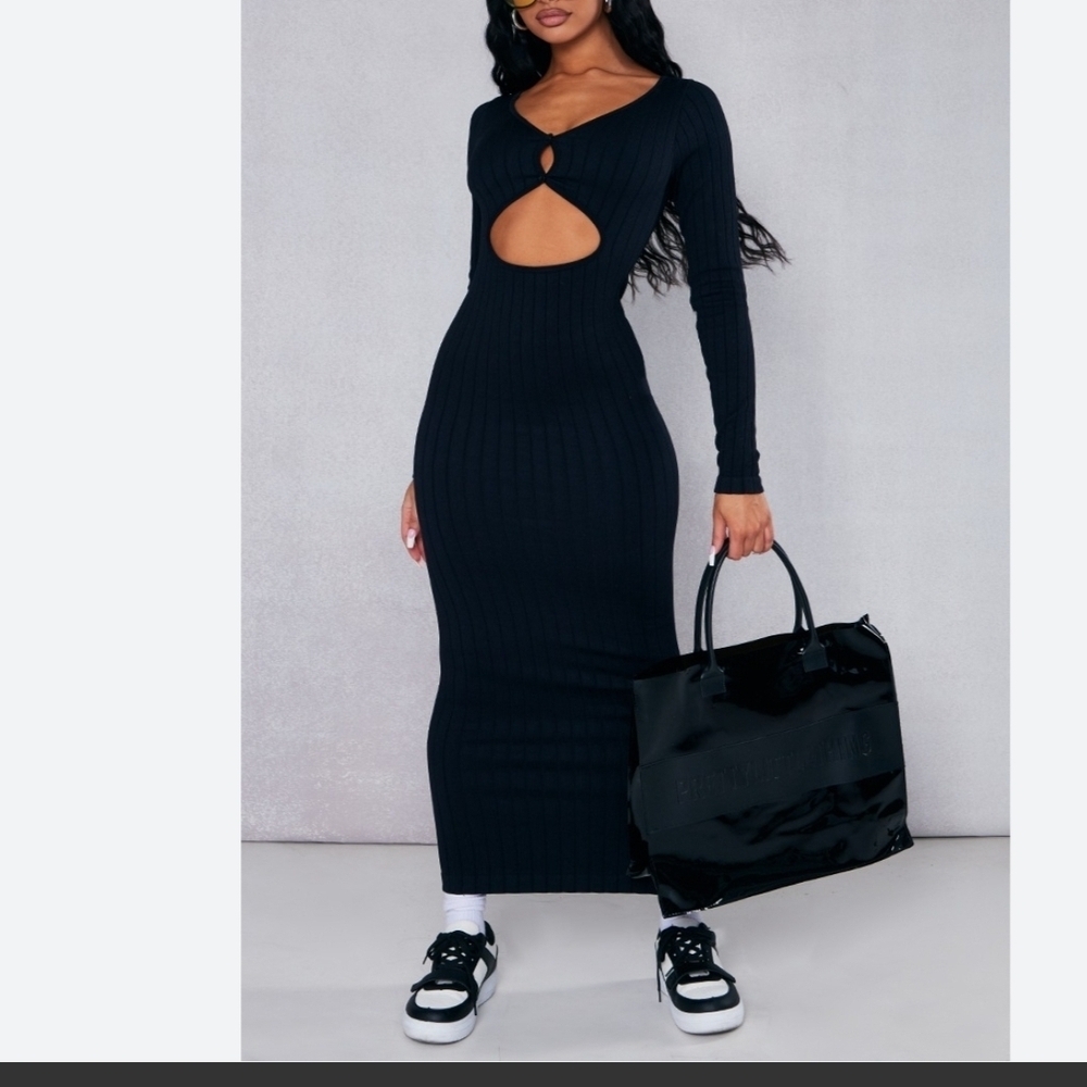 PrettyLittleThing Black Long Sleeve Cut-Out Dress Size Large